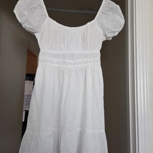Womens Size M Hollister White Eyelet Puff-Sleeve Sundress